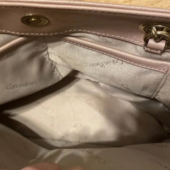 Calvin Klein Sparlky Rose Gold Large Bag in Exquisite Condition - Picture 4 of 5